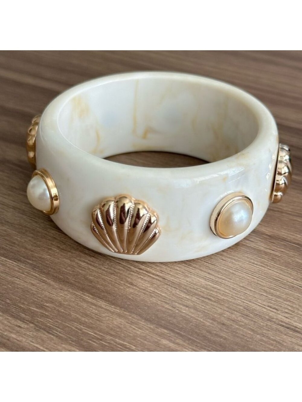 Boho Shell Bangle Q144 - Picture 6 of 6